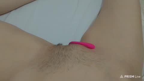 Snapshot of katrinna_arinna chatting on 01-21-25, 12:04 katrina dont forget to give me thumbs up online show from 01-21-25, 12:04