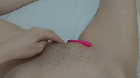 Snapshot of katrinna_arinna chatting on 01-24-25, 09:26 katrina dont forget to give me thumbs up online show from 01-24-25, 09:26