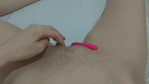 Snapshot of katrinna_arinna chatting on 01-25-25, 11:44 katrina dont forget to give me thumbs up online show from 01-25-25, 11:44