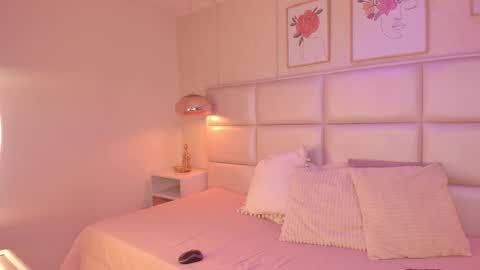 katte_winslet_ online show from 12-15-25, 02:32