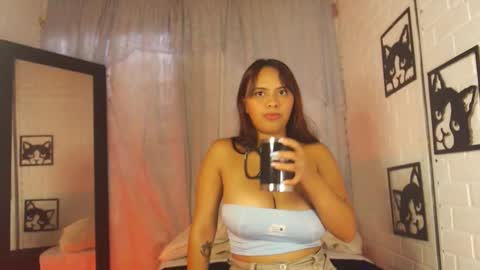 Snapshot of kattia_23 chatting on 03-06-25, 08:37 kattia online show from 03-06-25, 08:37