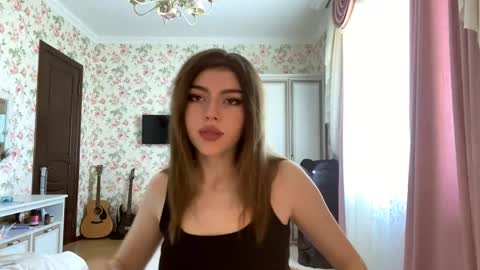 Molly online show from 05-10-26, 09:25