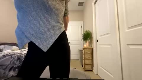 Snapshot of kattnip44 chatting on 10-09-25, 03:21 Josie live show Tuesday Wednesday and Thursday online show from 10-09-25, 03:21