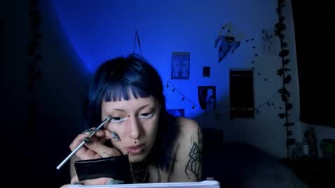 kattx   independent model online show from 11-12-25, 01:39