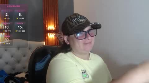 Snapshot of katty_findom_ chatting on 05-12-26, 11:07 katty online show from 05-12-26, 11:07
