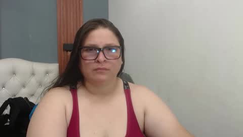 Snapshot of katty_findom_ chatting on 05-27-26, 12:24 katty online show from 05-27-26, 12:24