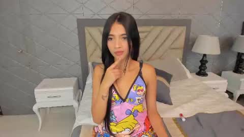 Snapshot of kattylilli chatting on 06-17-26, 10:43 kattylilli online show from 06-17-26, 10:43