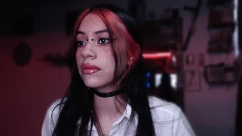 Snapshot of kattze chatting on 01-05-25, 07:17      online show from 01-05-25, 07:17