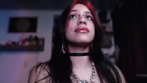 Snapshot of kattze chatting on 01-08-25, 10:16      online show from 01-08-25, 10:16