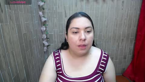 Snapshot of katy2425 chatting on 05-11-26, 12:27 Katy online show from 05-11-26, 12:27
