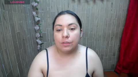 Snapshot of katy2425 chatting on 05-12-26, 02:30 Katy online show from 05-12-26, 02:30