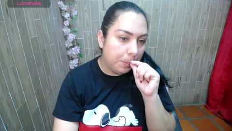 Snapshot of katy2425 chatting on 06-03-26, 12:35 Katy online show from 06-03-26, 12:35