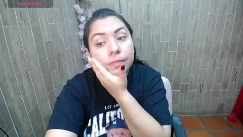 Snapshot of katy2425 chatting on 06-04-26, 01:11 Katy online show from 06-04-26, 01:11