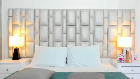 katy blonde girl and paola big boobs online show from 02-24-26, 07:56