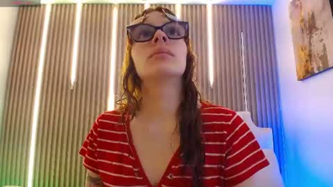 Snapshot of katy_van chatting on 06-29-26, 08:42 Katy Van online show from 06-29-26, 08:42