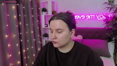 Kate online show from 03-19-26, 05:11