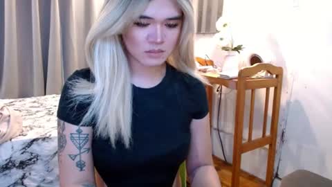 Snapshot of katykiat chatting on 07-04-26, 05:30 katykiat online show from 07-04-26, 05:30