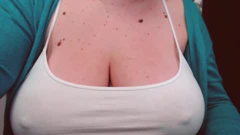 Snapshot of katynextdoor chatting on 11-29-25, 02:03 Katy online show from 11-29-25, 02:03