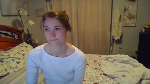 Snapshot of katynowhere chatting on 01-01-25, 01:04 Katy online show from 01-01-25, 01:04