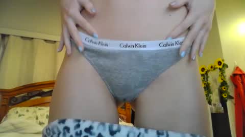 Snapshot of katynowhere chatting on 01-06-25, 12:59 Katy online show from 01-06-25, 12:59