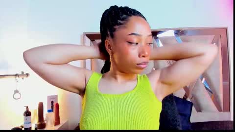 katyortiz online show from 03-25-26, 11:49