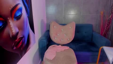 Snapshot of katypersian_ chatting on 10-17-25, 08:33 Katy Persian online show from 10-17-25, 08:33