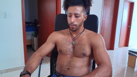 Snapshot of kaurilop chatting on 12-26-24, 04:58 Kauri Lop online show from 12-26-24, 04:58