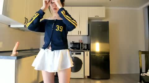 mai online show from 06-30-26, 01:34