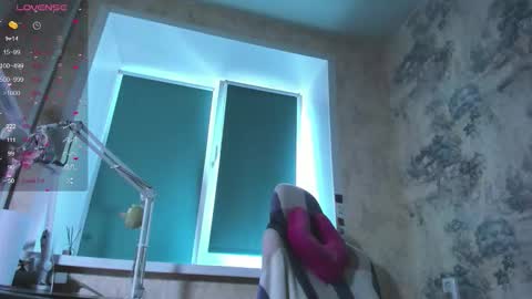 Snapshot of kawaii_power_uwu chatting on 09-20-25, 09:10 Kira-chan online show from 09-20-25, 09:10