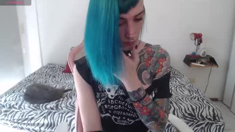 luna   online show from 03-01-25, 05:38