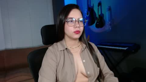 Kay online show from 04-19-26, 06:54