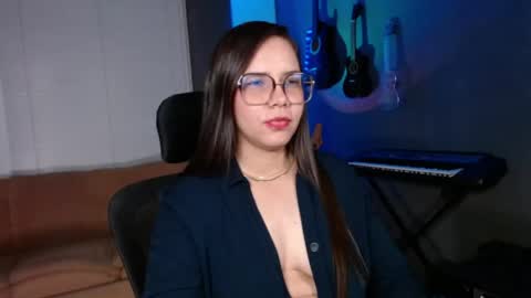 Kay online show from 04-25-26, 04:15