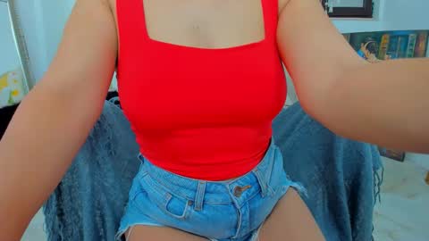 Snapshot of kaya_kiss chatting on 10-20-25, 04:02 Kaya online show from 10-20-25, 04:02