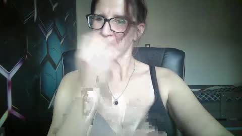 Snapshot of kayalips chatting on 09-19-25, 03:02 KayaLips online show from 09-19-25, 03:02