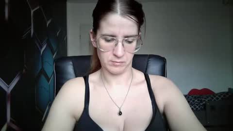 Snapshot of kayalips chatting on 09-28-25, 02:11 KayaLips online show from 09-28-25, 02:11