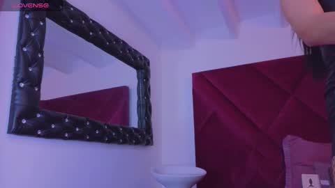 Cattleya stone online show from 11-09-25, 05:28