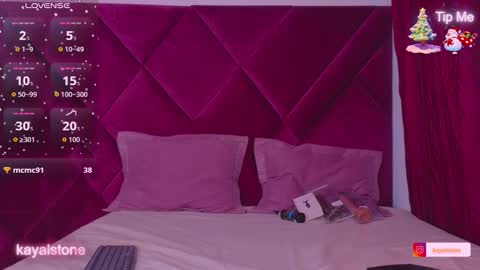 Cattleya stone online show from 11-26-25, 07:20