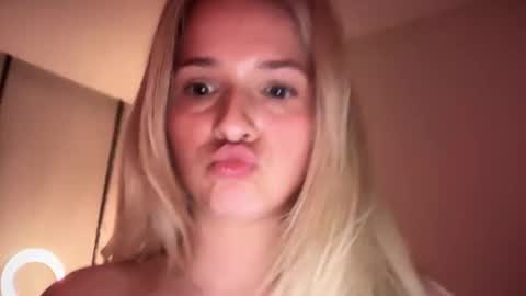 khaleesi online show from 10-28-25, 10:19