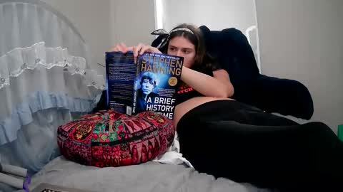 kaylaelizabeth97 online show from 05-18-26, 06:58