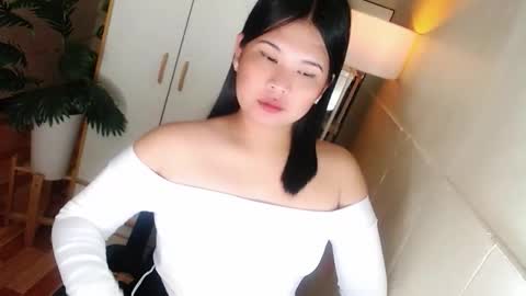 Y O U R        F U T U R E       K A Y L E E  online show from 01-09-26, 05:59