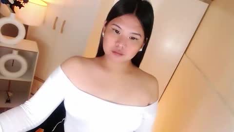 Y O U R        F U T U R E       K A Y L E E  online show from 03-08-26, 06:01