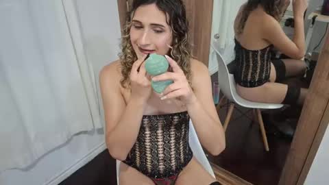 Snapshot of kayleesims_ chatting on 06-04-26, 03:12 Kaylee Sims online show from 06-04-26, 03:12