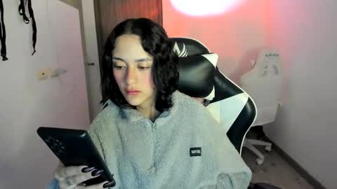 kaylie online show from 11-20-25, 02:45