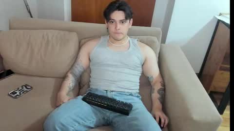 Snapshot of kaynn_b chatting on 01-31-25, 01:43 kaynn_b online show from 01-31-25, 01:43