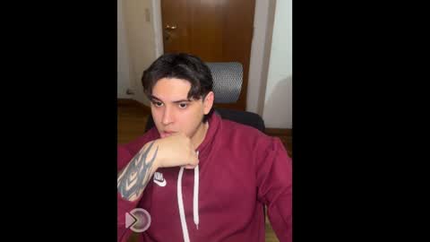 Snapshot of kaynn_b chatting on 06-16-26, 01:08 kaynn_b online show from 06-16-26, 01:08