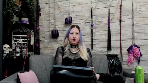 Miss Kazia online show from 01-11-26, 01:43