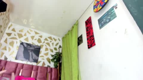 KAZSANDRAH online show from 12-19-25, 02:18