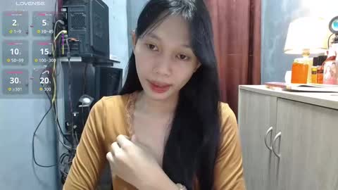 Its me Cora online show from 10-20-25, 04:24