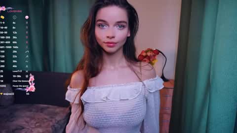 Snapshot of keenakosbab chatting on 05-28-26, 03:31 Lulu online show from 05-28-26, 03:31