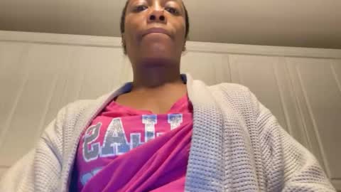 Snapshot of keephimcum69me chatting on 01-17-26, 12:04 Keephimcum69me online show from 01-17-26, 12:04